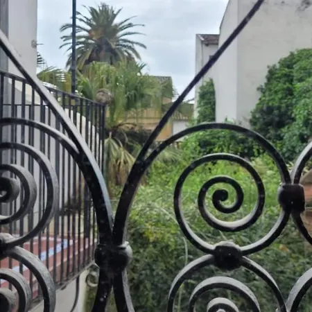 호텔 Palacio De Angulo Casa Historica En El Centro De *