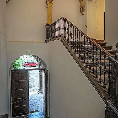 Palacio De Angulo Casa Historica En El Centro De *