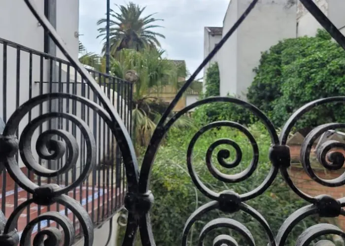 Szálloda Palacio De Angulo Casa Historica En El Centro De *