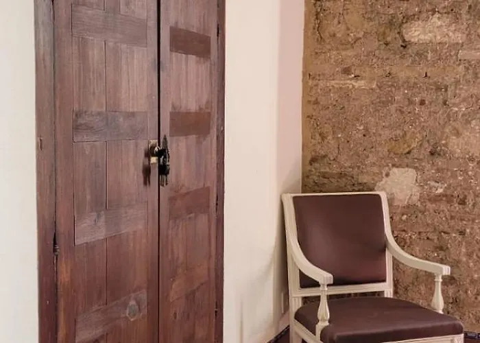 Palacio De Angulo Casa Historica En El Centro De