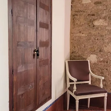 Palacio De Angulo Casa Historica En El Centro De