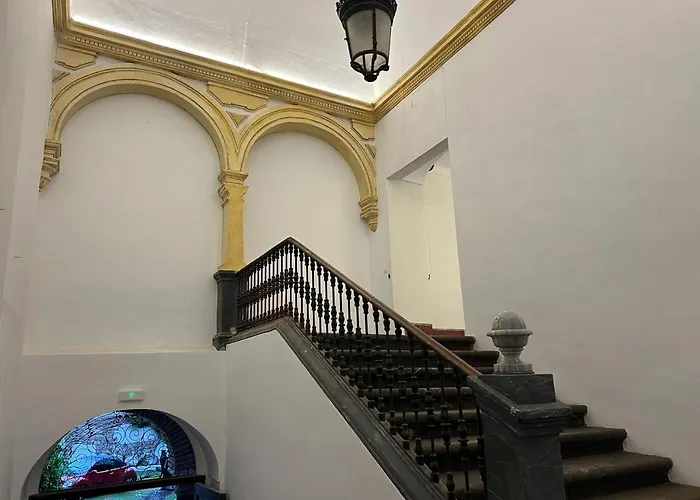 Hotel Palacio De Angulo Casa Historica En El Centro De