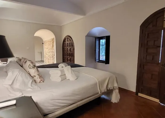 Palacio De Angulo Casa Historica En El Centro De * Cordoba